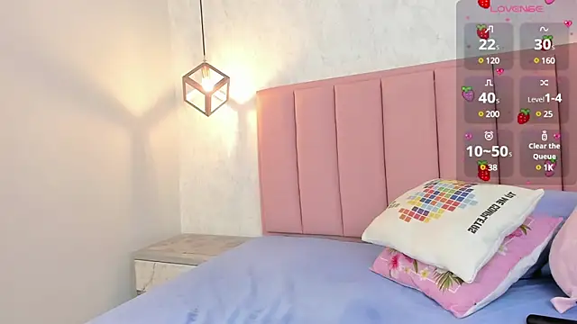 Snapshot of SUNNYCYRUS chatting on 12, 3, 2025 SUNNYCYRUS online show from 12, 3, 2025