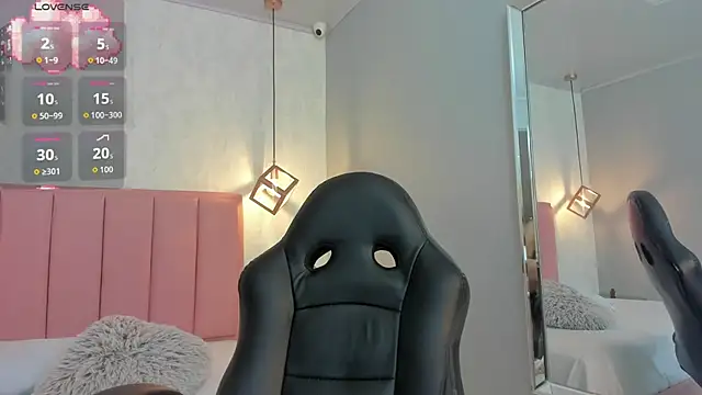 Snapshot of SUNNYCYRUS chatting on 25, 9, 2025 SUNNYCYRUS online show from 25, 9, 2025