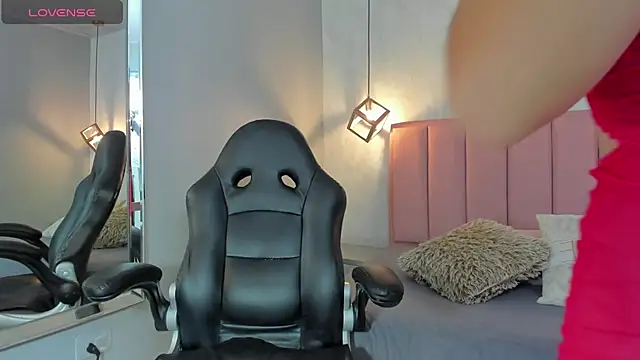 SUNNYCYRUS online show from 20, 2, 2026