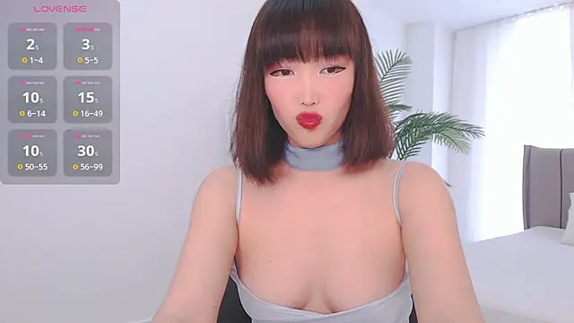 Snapshot of TumiLio chatting on 18, 2, 2025 TumiLio online show from 18, 2, 2025