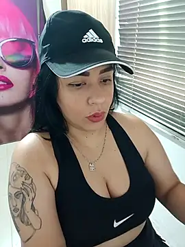 Snapshot of marta201_alfaro chatting on 9, 11, 2025 marta201 alfaro online show from 9, 11, 2025