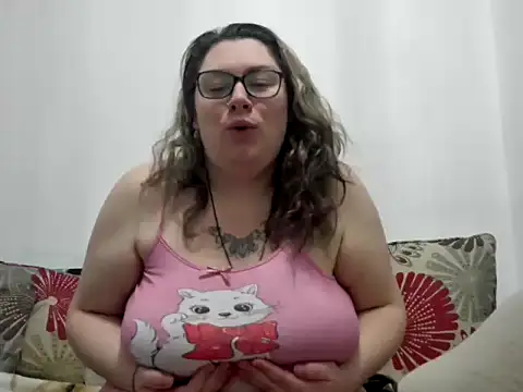 Snapshot of Bustycurves chatting on 9, 1, 2026 Bustycurves online show from 9, 1, 2026