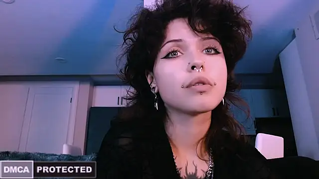 Snapshot of NaughtyLittleFox chatting on 4, 11, 2025 NaughtyLittleFox online show from 4, 11, 2025