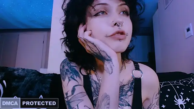 Snapshot of NaughtyLittleFox chatting on 1, 5, 2026 NaughtyLittleFox online show from 1, 5, 2026
