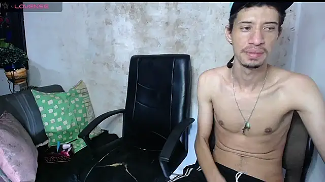 Snapshot of master_and_sumisse chatting on 29, 11, 2025 master and sumisse online show from 29, 11, 2025