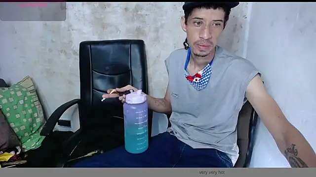 Snapshot of master_and_sumisse chatting on 1, 12, 2025 master and sumisse online show from 1, 12, 2025