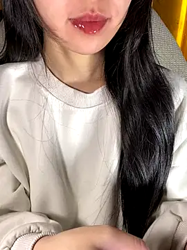 minmin2kk5 online show from 5, 12, 2025