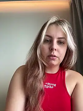 Snapshot of Livewithlucy chatting on 24, 1, 2025 Livewithlucy online show from 24, 1, 2025