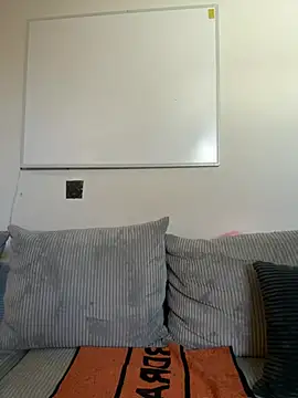 Snapshot of Livewithlucy chatting on 18, 3, 2025 Livewithlucy online show from 18, 3, 2025