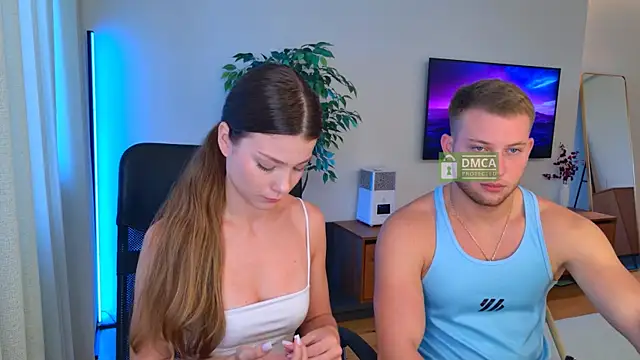 Snapshot of Jony_and_Jessica chatting on 15, 7, 2026 Jony and Jessica online show from 15, 7, 2026
