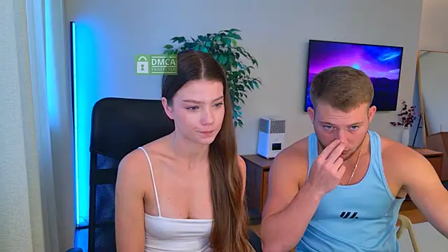 Snapshot of Jony_and_Jessica chatting on 21, 7, 2026 Jony and Jessica online show from 21, 7, 2026