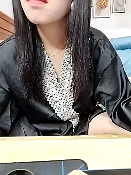 Snapshot of cream1299 chatting on 10, 2, 2025 cream1299 online show from 10, 2, 2025