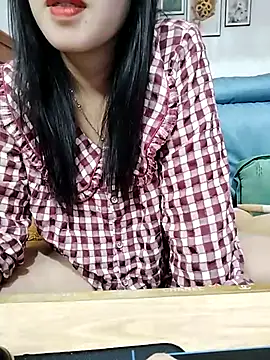 Snapshot of cream1299 chatting on 14, 2, 2025 cream1299 online show from 14, 2, 2025