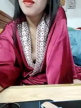 Snapshot of cream1299 chatting on 14, 2, 2025 cream1299 online show from 14, 2, 2025