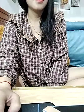 Snapshot of cream1299 chatting on 16, 2, 2025 cream1299 online show from 16, 2, 2025