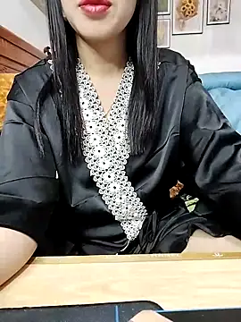 Snapshot of cream1299 chatting on 18, 2, 2025 cream1299 online show from 18, 2, 2025