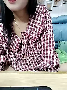 Snapshot of cream1299 chatting on 19, 2, 2025 cream1299 online show from 19, 2, 2025