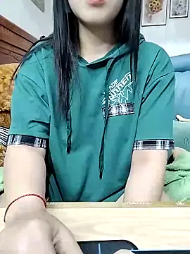 Snapshot of cream1299 chatting on 21, 2, 2025 cream1299 online show from 21, 2, 2025
