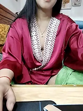 Snapshot of cream1299 chatting on 24, 2, 2025 cream1299 online show from 24, 2, 2025