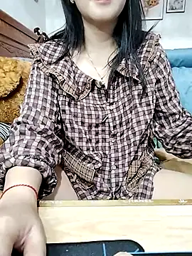 Snapshot of cream1299 chatting on 1, 3, 2025 cream1299 online show from 1, 3, 2025