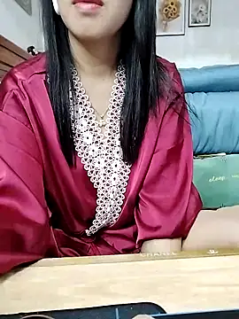 Snapshot of cream1299 chatting on 4, 3, 2025 cream1299 online show from 4, 3, 2025
