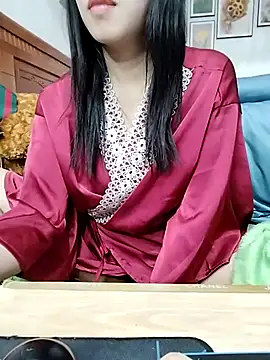 Snapshot of cream1299 chatting on 7, 3, 2025 cream1299 online show from 7, 3, 2025