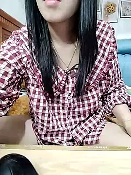 Snapshot of cream1299 chatting on 13, 3, 2025 cream1299 online show from 13, 3, 2025