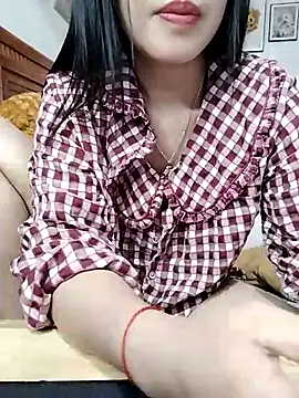 Snapshot of cream1299 chatting on 13, 3, 2025 cream1299 online show from 13, 3, 2025