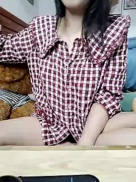 Snapshot of cream1299 chatting on 20, 3, 2025 cream1299 online show from 20, 3, 2025