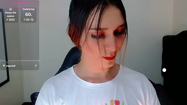 Snapshot of la_ratona_1 chatting on 13, 2, 2025 la ratona 1 online show from 13, 2, 2025