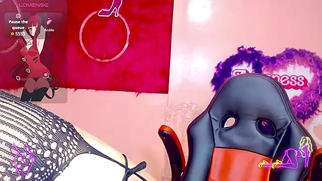 Snapshot of la_ratona_1 chatting on 17, 11, 2025 la ratona 1 online show from 17, 11, 2025