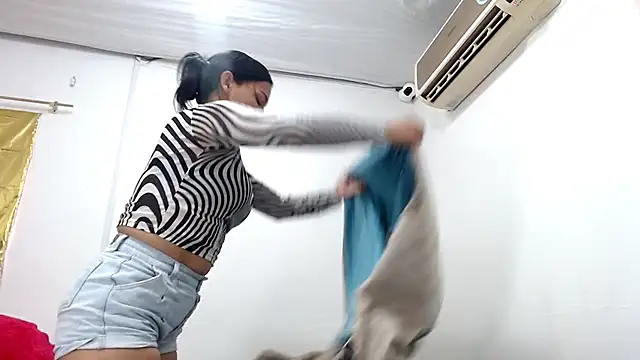 Snapshot of camilavagina24 chatting on 18, 1, 2025 camilavagina24 online show from 18, 1, 2025