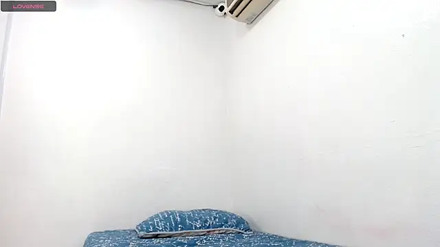 Snapshot of camilavagina24 chatting on 23, 1, 2025 camilavagina24 online show from 23, 1, 2025