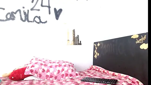 Snapshot of camilavagina24 chatting on 12, 10, 2025 camilavagina24 online show from 12, 10, 2025