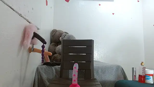 Snapshot of camilavagina24 chatting on 15, 12, 2025 camilavagina24 online show from 15, 12, 2025