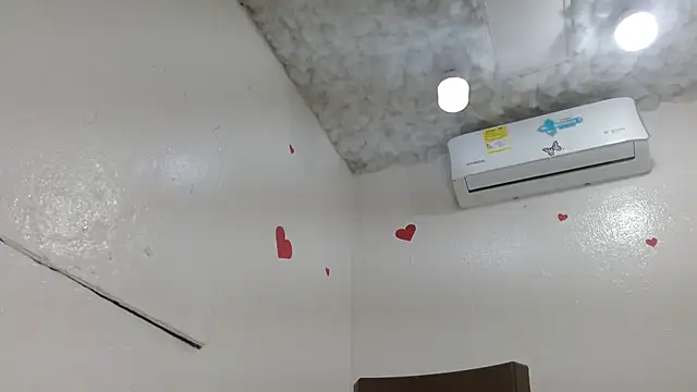 Snapshot of camilavagina24 chatting on 18, 12, 2025 camilavagina24 online show from 18, 12, 2025