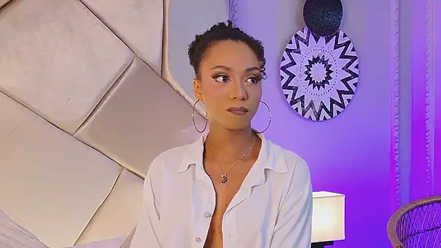 Snapshot of Nahomi_King chatting on 8, 2, 2025 Nahomi King online show from 8, 2, 2025