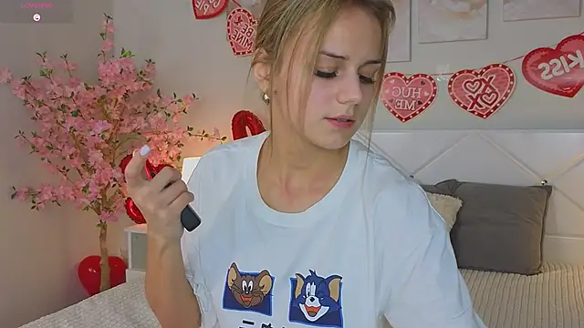 Snapshot of Wendy_D0ll chatting on 12, 2, 2025 Wendy D0ll online show from 12, 2, 2025