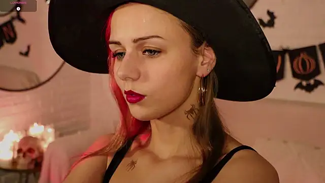 Snapshot of Wendy_D0ll chatting on 25, 10, 2025 Wendy D0ll online show from 25, 10, 2025