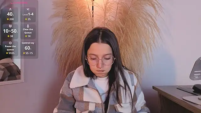 Elecktra sweet online show from 13, 7, 2026