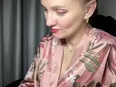 Snapshot of Viola_sweet chatting on 3, 2, 2025 Viola sweet online show from 3, 2, 2025