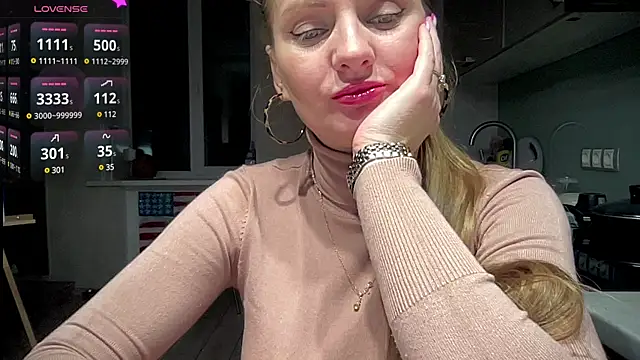 Snapshot of Viola_sweet chatting on 8, 3, 2025 Viola sweet online show from 8, 3, 2025