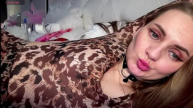 Snapshot of Viola_sweet chatting on 10, 3, 2025 Viola sweet online show from 10, 3, 2025