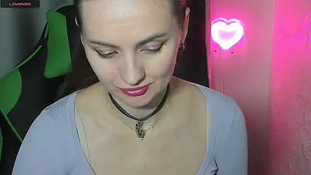 Snapshot of Viola_sweet chatting on 5, 10, 2025 Viola sweet online show from 5, 10, 2025