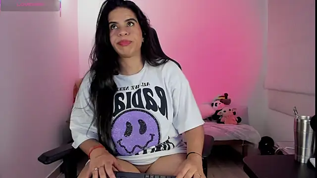 Snapshot of Biancastrongg chatting on 31, 10, 2025 Biancastrongg online show from 31, 10, 2025