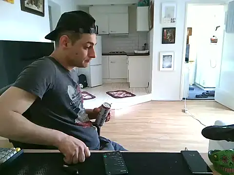 mihaimichael online show from 4, 7, 2026