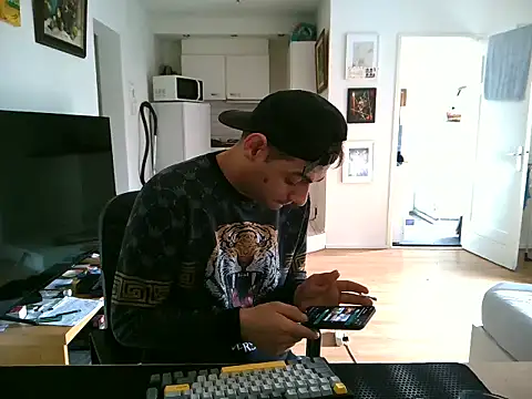 mihaimichael online show from 5, 7, 2026