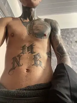 Snapshot of Herem369 chatting on 4, 12, 2025 Herem369 online show from 4, 12, 2025