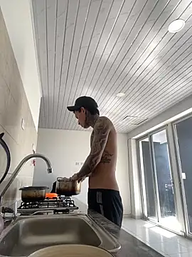 Snapshot of Herem369 chatting on 15, 12, 2025 Herem369 online show from 15, 12, 2025