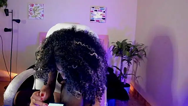Snapshot of keyla_roberts777 chatting on 6, 3, 2025 keyla roberts777 online show from 6, 3, 2025
